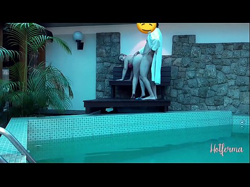 ❤️ Boss invites maid to the pool, but couldn't resist a hot ❤❌ Russian porn at us